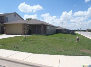 1601 Monte Vista Dr, Lockhart, TX 78644