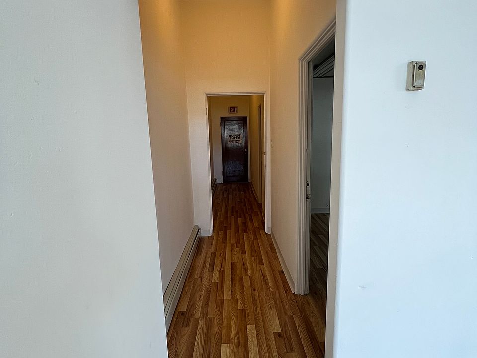 1st image of 120 E Park St #17174925