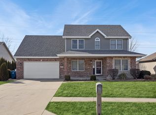 521 Highpoint Cir N, Bourbonnais, IL 60914