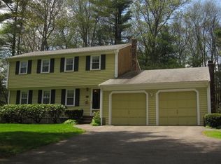 21 Heritage Hill Dr, Lakeville, MA 02347