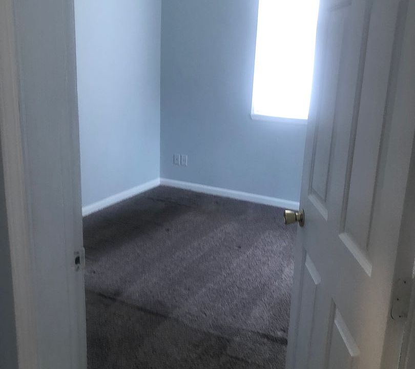 1st image of 211 W Hill St #1