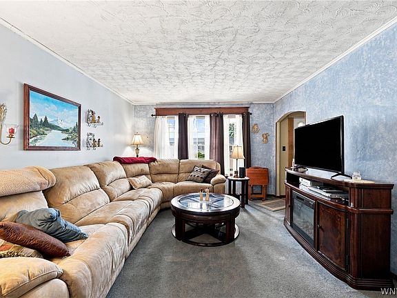 5th image of 46 Dempster St
