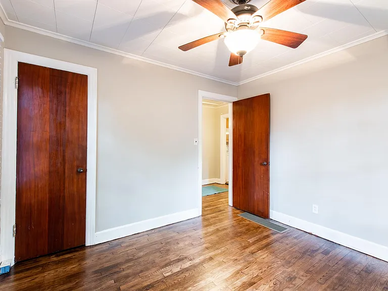 3030 Cleveland Blvd — Photo 8