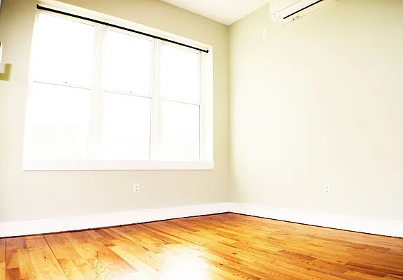 Rented by Nooklyn NYC LLC | media 51