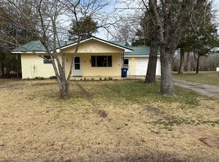 327 W Larchwood Dr, Diamond City, AR 72644