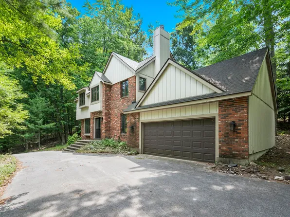 4590 Weathering Heights Rd, Traverse City, MI 49686
