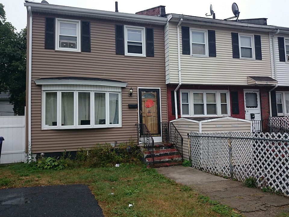 2nd image of 63 Jacob St