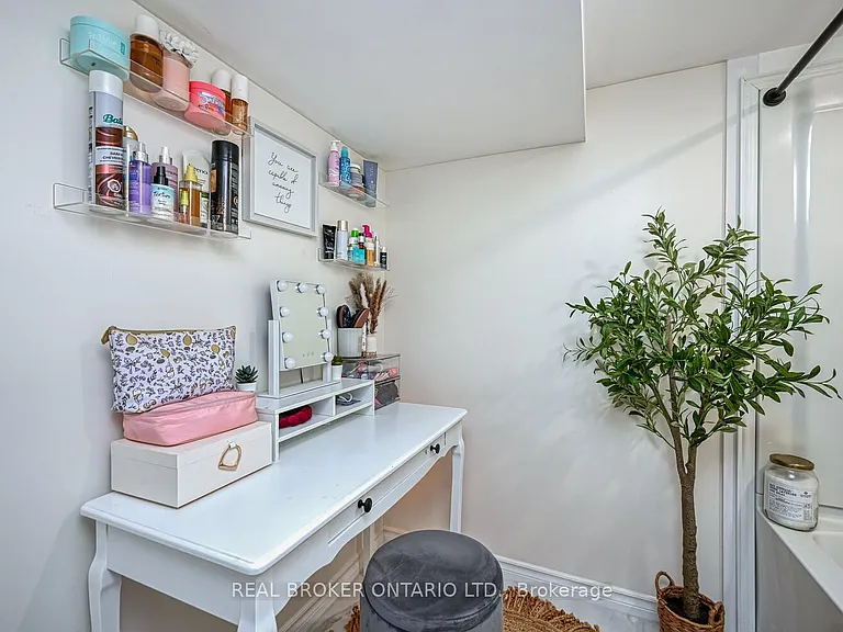 840 Macodrum Dr #LOWER — Photo 23
