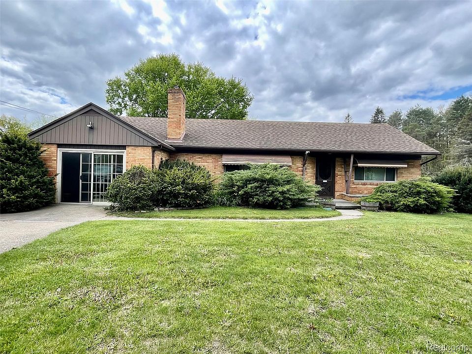 1st image of 7234 Davison Rd