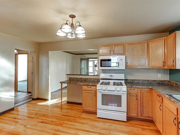 2nd image of 641 Henschel St