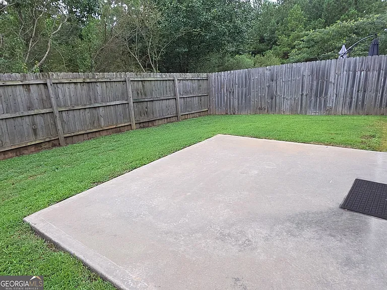 326 Lauren Dr — Photo 27