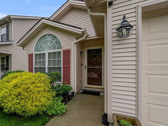 2nd image of 116 Sturbridge Ln