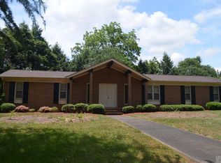 805 Woods Dr, Statesville, NC 28677