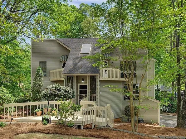 2915 Pond View Ct, Marietta, GA 30062