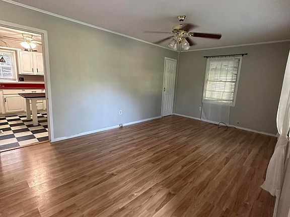 2nd image of 518 Circle Dr NW