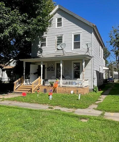 416 W Court St #2 — Photo 1
