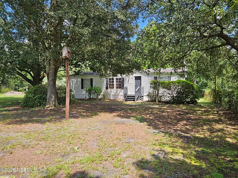 2415 Clover Ave — Photo 1