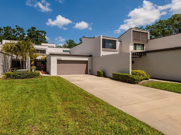4207 Fairway Run, Tampa, FL 33618