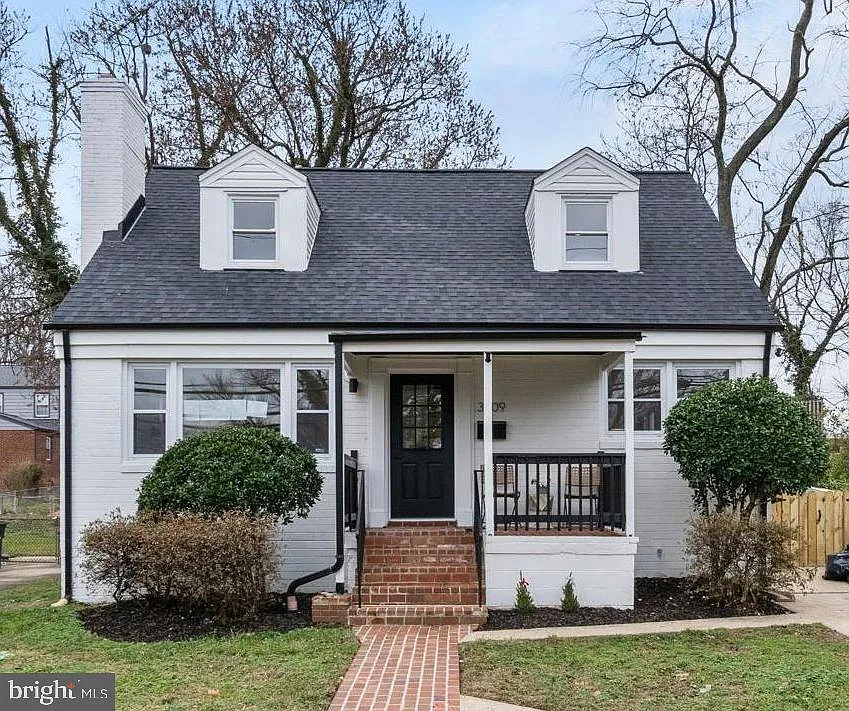 3009 N St SE photo 1