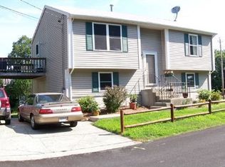 2550 Mendon Rd, Cumberland, RI 02864