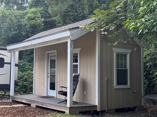370B Log Cabin Rd NE, Milledgeville, GA 31061