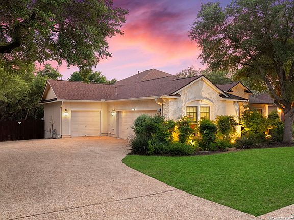 4th image of 18006 EMERALD OAKS DR