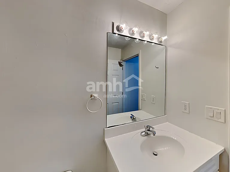 468 Springfield Dr — Photo 19