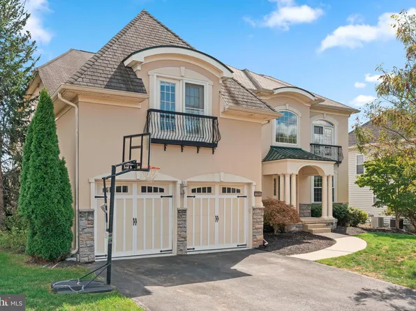 1306 Gabriel Ln, Warminster, PA 18974