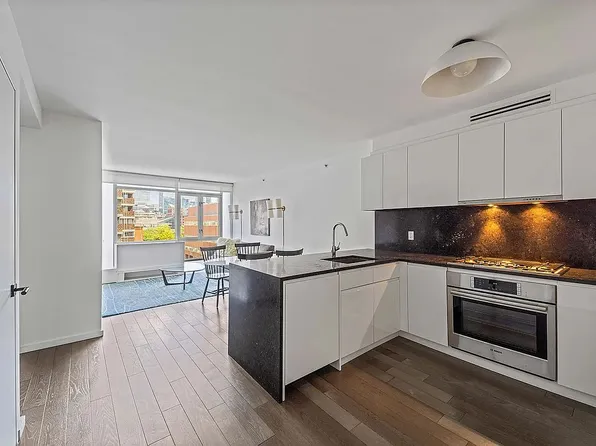 385 1st Ave APT 8D, New York, NY 10010