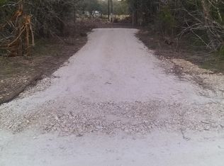 330 Willow Bend Dr, Center Point, TX 78010