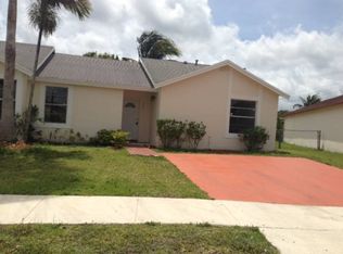 12656 SW 210th St, Miami, FL 33177