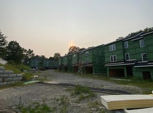 47 4th St, Worcester, MA 01602