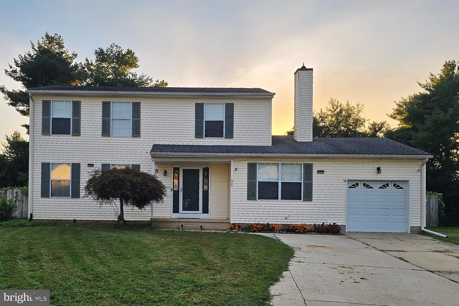 3 bed, 2.5 bath, 2125 sqft, $2,650 — Photo 1