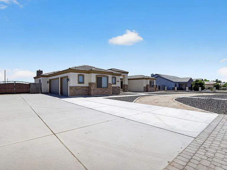 5317 E Lonesome Dove Trl — Photo 52