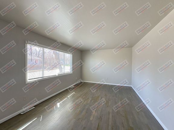2nd image of 511 S Emerson Ave #A