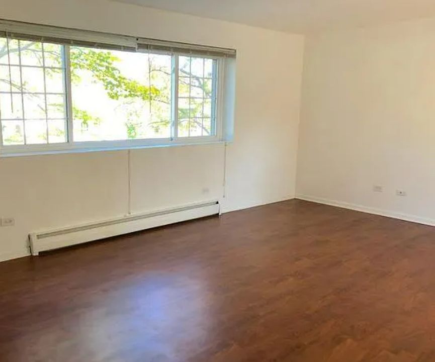 Another view of front\dining room.