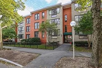 32 Juniper St #96 — Photo 8
