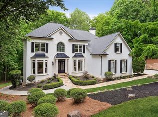 110 Valley Summit Ct, Roswell, GA