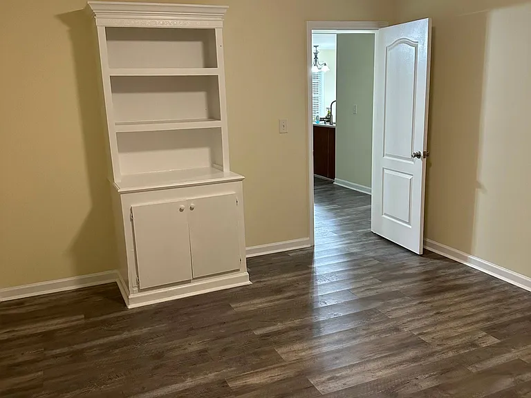 13 Chesney Dr NW — Photo 8