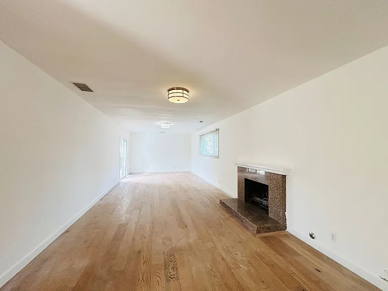 2884 Dunleer Pl — Photo 3