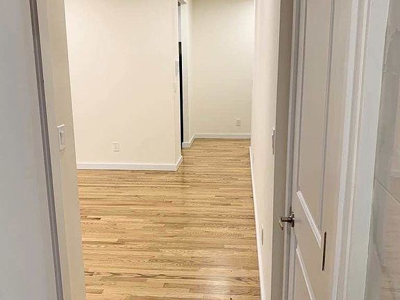 3rd image of 10 Cooper St APT 1I