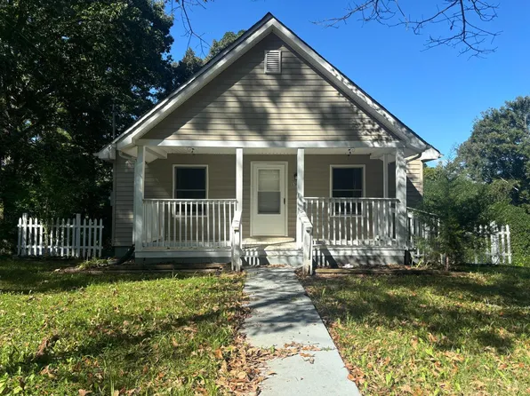 130 Church St, Brookneal, VA 24528