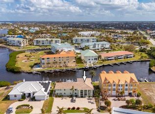 1416 Park Beach Cir #B, Punta Gorda, FL 33950