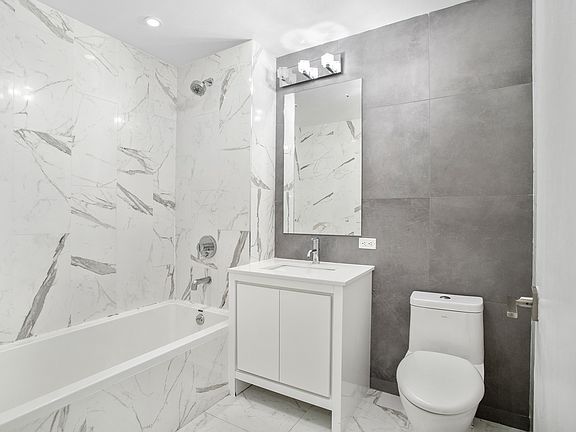 3rd image of 2727 Henry Hudson Pkwy W #307