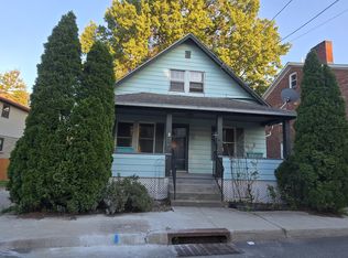 12 Cross St, Beacon, NY 12508