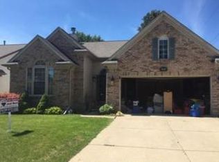 32243 Solon St, Roseville, MI 48066