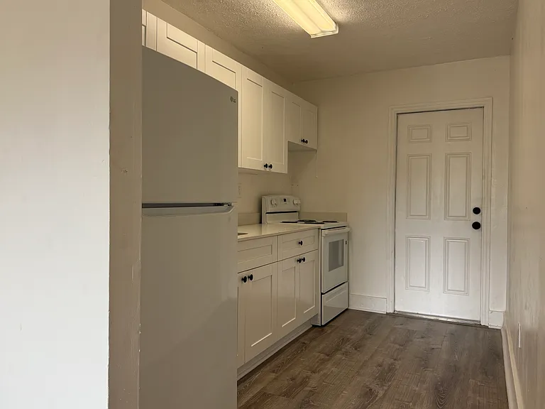 6109 Pierce St — Photo 8