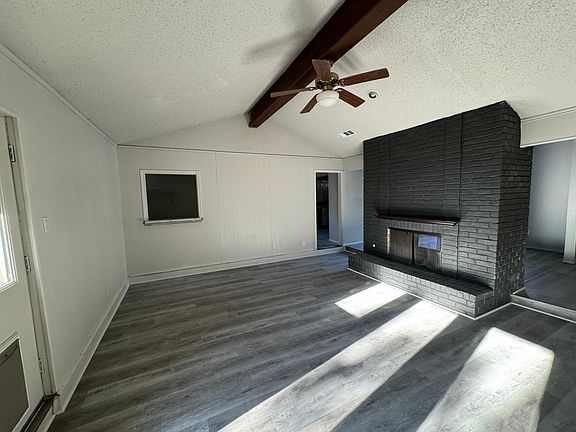 2nd image of 2416 Bengal Ln