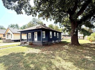 305 W Kansas Ave, Medicine Lodge, KS 67104