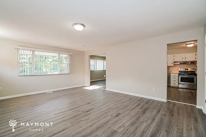 1410 Fairbank Rd — Photo 9